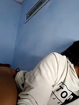 little_onixx from StripChat is Freechat