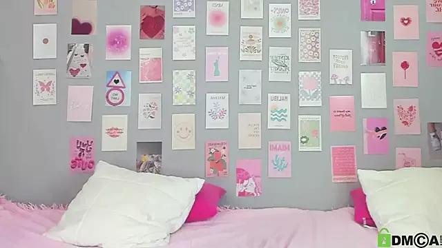 Try our streaming cams variety and talk on a personal level with our adorable girls streamers, showing off their bountiful shapes and dildos.