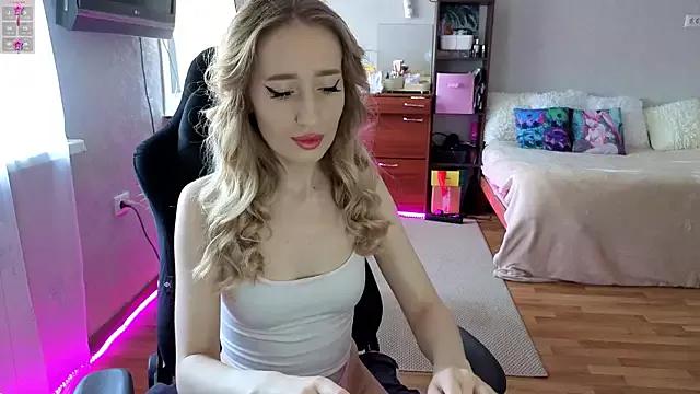 Try our streaming cams variety and talk on a personal level with our adorable girls streamers, showing off their bountiful shapes and dildos.
