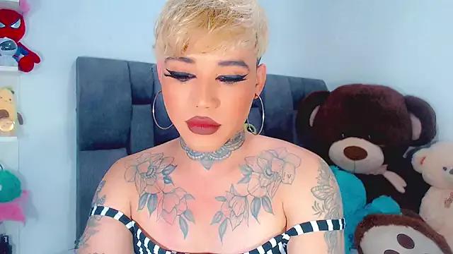 Try our streaming cams variety and talk on a personal level with our adorable girls streamers, showing off their bountiful shapes and dildos.