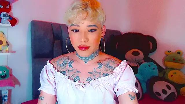 Try our streaming cams variety and talk on a personal level with our adorable girls streamers, showing off their bountiful shapes and dildos.