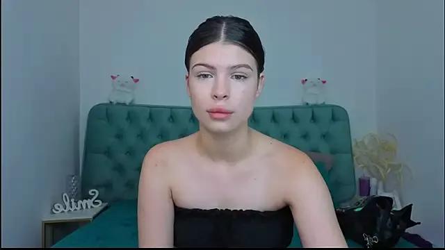 little_sweet1e_ from StripChat is Freechat