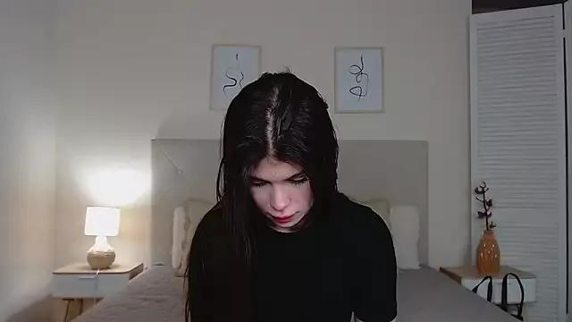 little_sweet1e_ from StripChat is Freechat