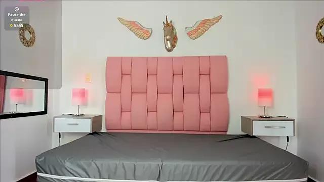 Try our streaming cams variety and talk on a personal level with our adorable girls streamers, showing off their bountiful shapes and dildos.