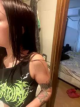 LittleArgentinian from StripChat