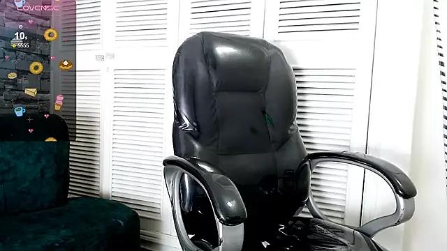 LittleFiree from StripChat