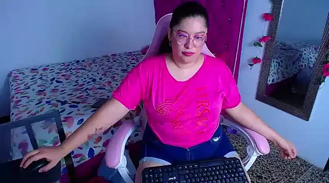 Try our streaming cams variety and talk on a personal level with our adorable girls streamers, showing off their bountiful shapes and dildos.