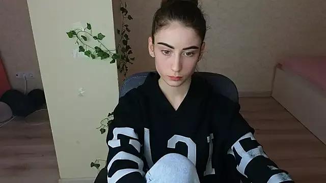 LittleFreya9 from StripChat