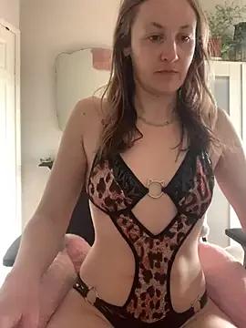 Littlelolo60 from StripChat