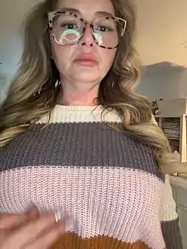 littlemisstriss from StripChat