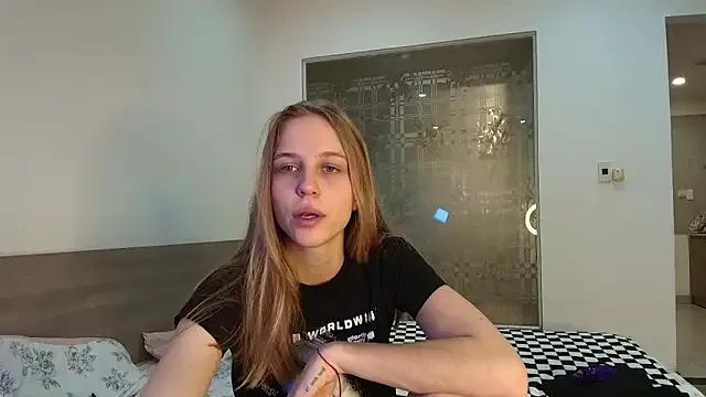 Try our streaming cams variety and talk on a personal level with our adorable girls streamers, showing off their bountiful shapes and dildos.