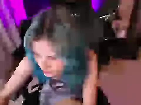 LITTLENAMI_ from StripChat is Freechat