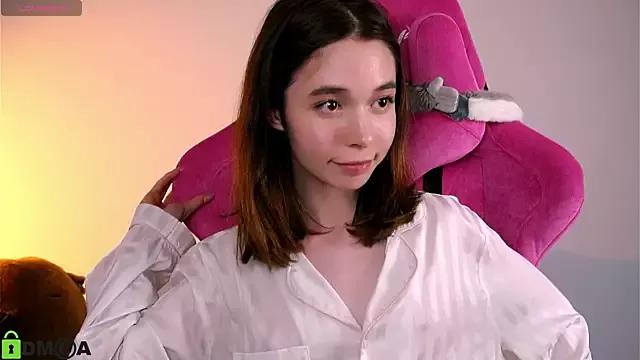 Try our streaming cams variety and talk on a personal level with our adorable girls streamers, showing off their bountiful shapes and dildos.