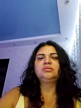 littleRikka from StripChat is Freechat