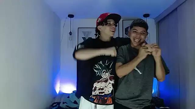 LittleWhiteBoys from StripChat