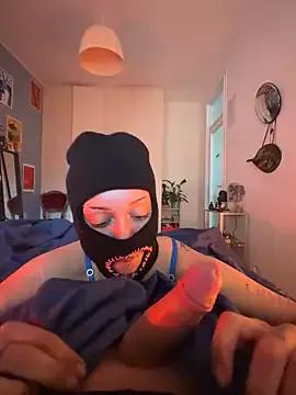 Littlewitchxoxo from StripChat