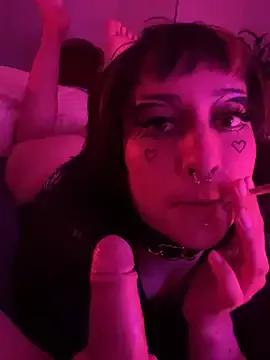 Littlewitchxoxo from StripChat