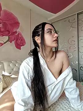 LittleX_Angel from StripChat
