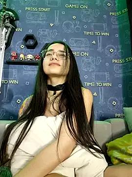 LittleX_Angel from StripChat
