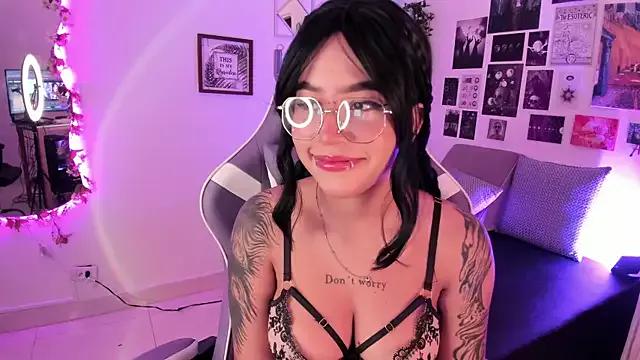 Try our streaming cams variety and talk on a personal level with our adorable girls streamers, showing off their bountiful shapes and dildos.