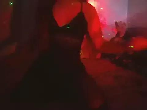 Liza69ruiva from StripChat is Freechat