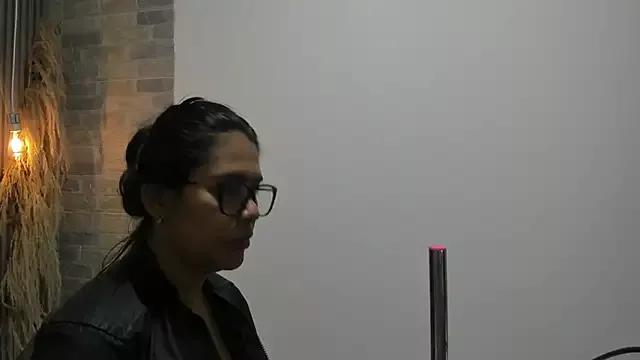 Lizz-Deepthroat from StripChat