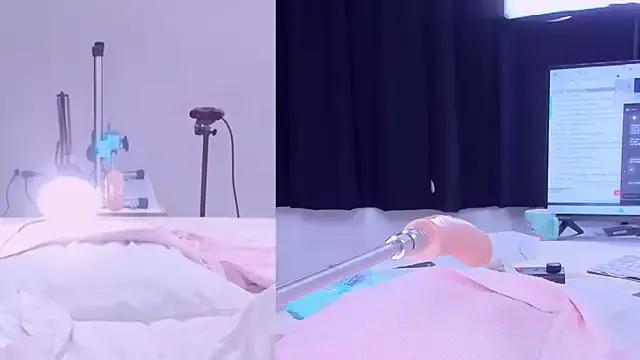 Lizz_Bela from StripChat