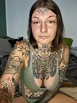 Lizzardqueeen from StripChat