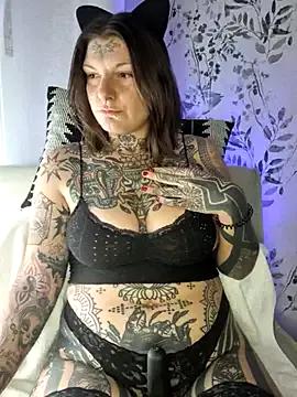 Lizzardqueeen from StripChat