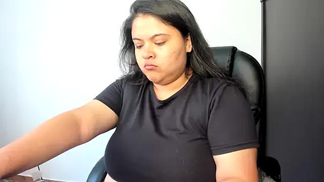 lizzie_c from StripChat