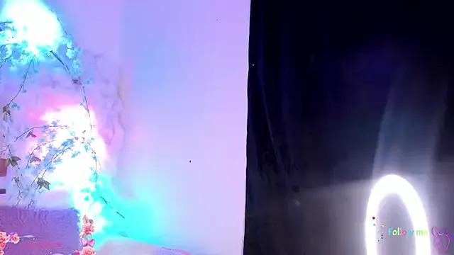 lizziegiirl from StripChat