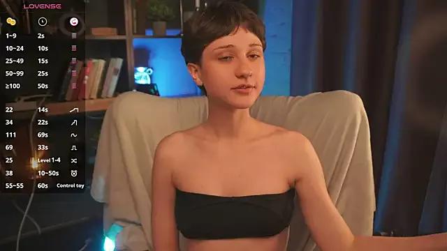 Lizzydiz from StripChat
