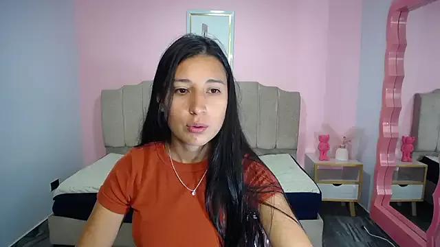 lizzyluk_ch from StripChat
