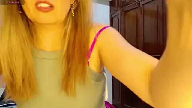 Lizzymontanaa from StripChat