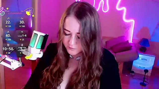 LizzyShine from StripChat