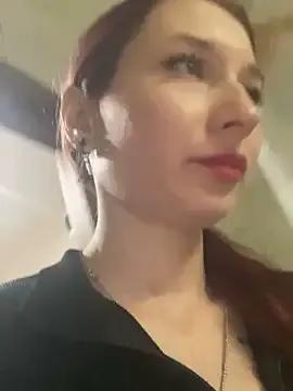 LizzySwan from StripChat is Freechat