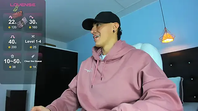 Lobo_17_ on StripChat 