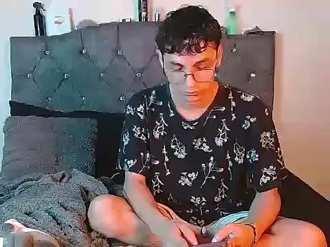 logan_willyams_ from StripChat is Freechat