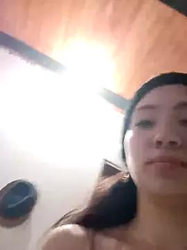 lola3baby from StripChat is Freechat