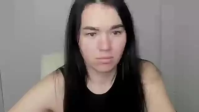 Lola_Saymyname from StripChat is Freechat