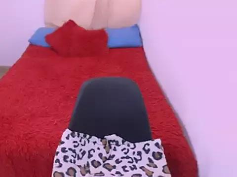 lola_star1010 from StripChat is Freechat