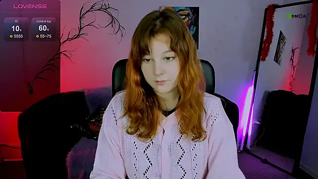 lola_sun12 on StripChat 