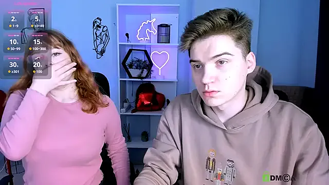 lola_sun12 on StripChat 