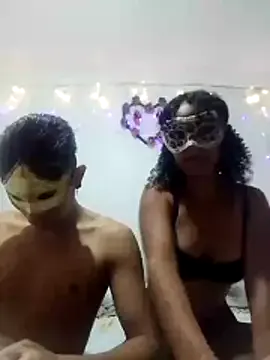 LolaAndBugs_ on StripChat 