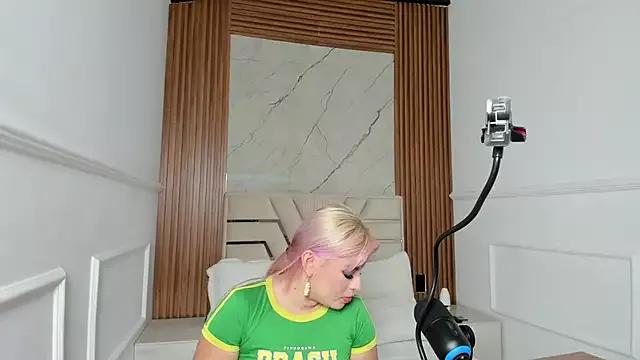Try our streaming cams variety and talk on a personal level with our adorable girls streamers, showing off their bountiful shapes and dildos.