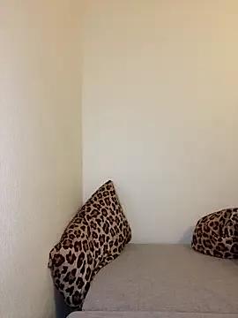 LolaBrattySweetie from StripChat is Freechat