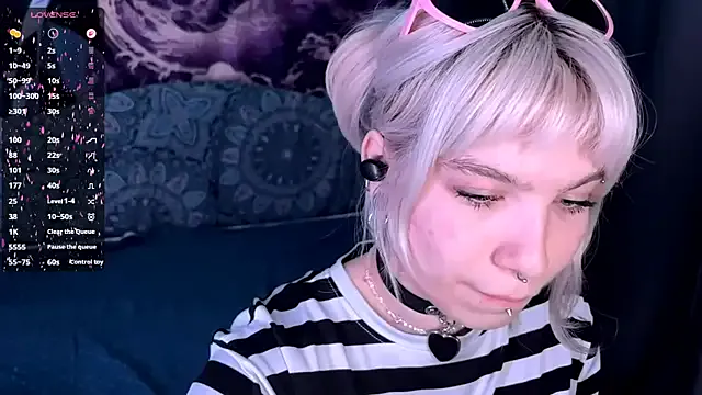 LolaDollyMur on StripChat 