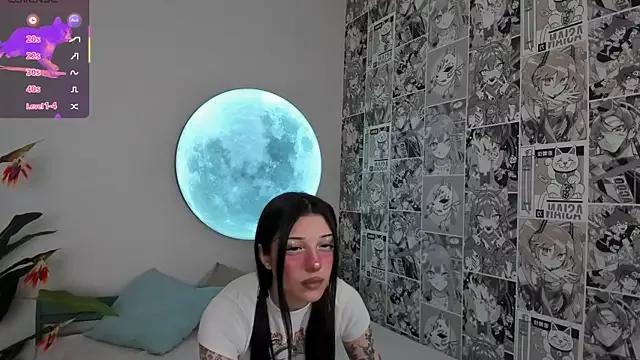 LolaHarrison from StripChat