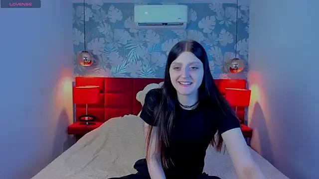 LolaLaly from StripChat is Freechat