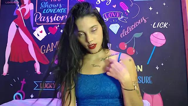 LolaLarsson from StripChat